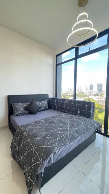 Beacon Suites With Infinity Pool At Georgetown By Wl エクステリア 写真
